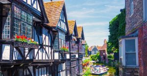 Visita Canterbury,  viaggia in Inghilterra e vivi come i ragazzi dei film.