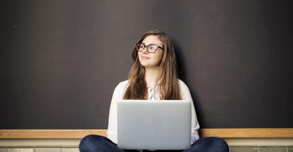 Con il lockdown attivo e con le scuole in modalità DAD (didattica a distanza) studiare non è poi così semplice.